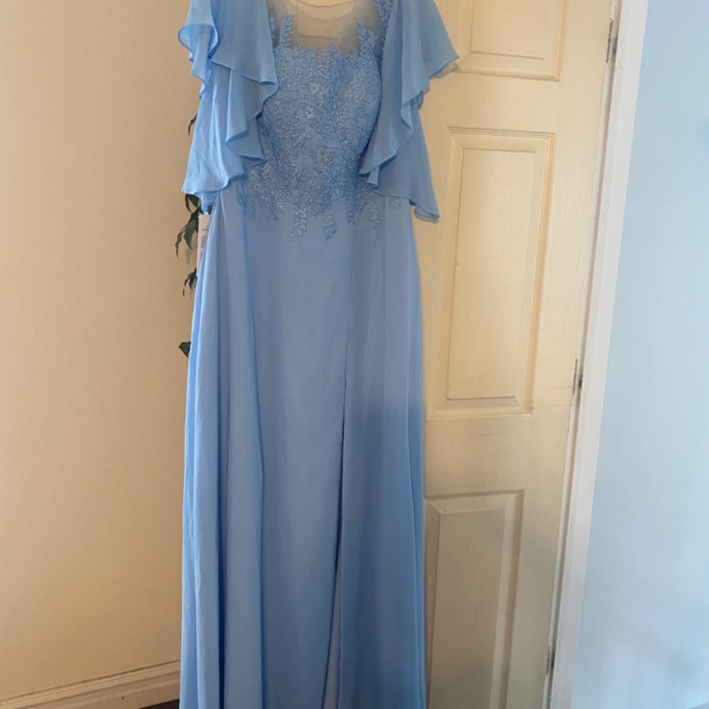 Beautiful blue floor length gown -size 12-14 - Picture 4 of 6
